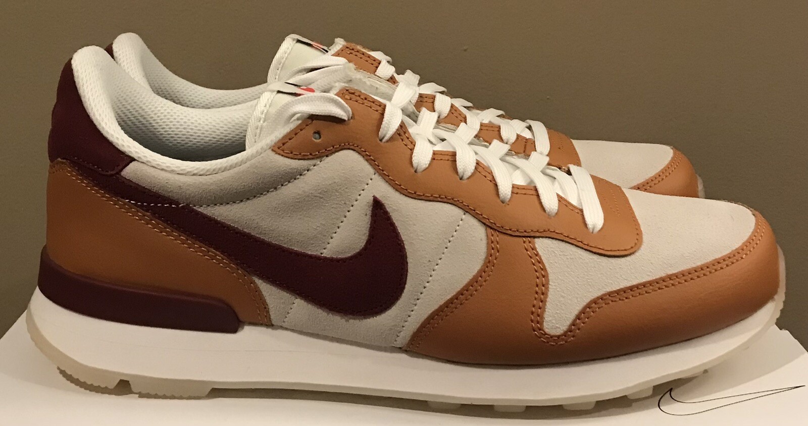 nike internationalist mars yard